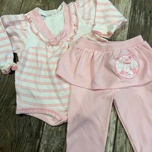 Vintage Carter's Pink and White Baby Set-9months